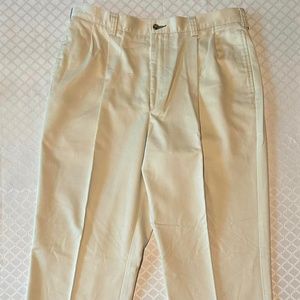 Men's Size W36 L30  Tommy Hilfiger Pleated Cotton Pants